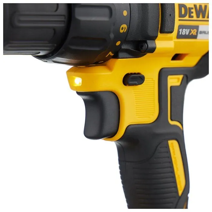 картинка Дрель-шуруповерт DeWalt DCD777S2T-QW от магазина Охранных систем и видеонаблюдения