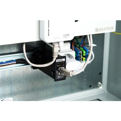 картинка ИБП SKAT-UPS 1000-IP65-ON-SMART-WiFi-SNMP-R04 от магазина Охранных систем и видеонаблюдения