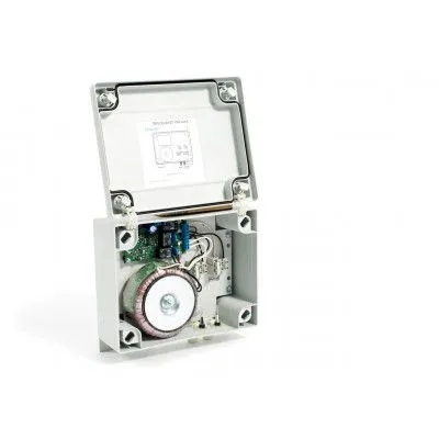 картинка Уличный стабилизатор напряжения TEPLOCOM ST-1300 исп.5 от магазина Охранных систем и видеонаблюдения