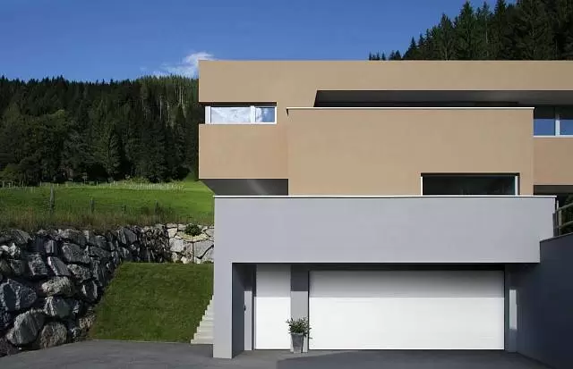 картинка Гаражные ворота с боковой дверью ALUTECH Prestige 2500×2250 мм от магазина Охранных систем и видеонаблюдения
