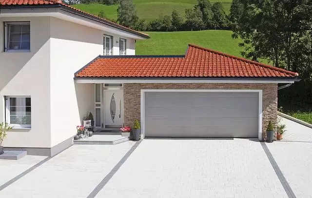 картинка Автоматические подъемные секционные гаражные ворота ALUTECH Prestige 2750×2500 мм от магазина Охранных систем и видеонаблюдения
