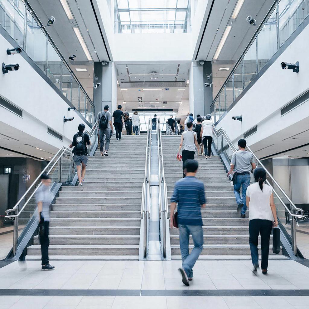 Сколько стоит видеонаблюдение для подъезда: тарифы управляющих компаний