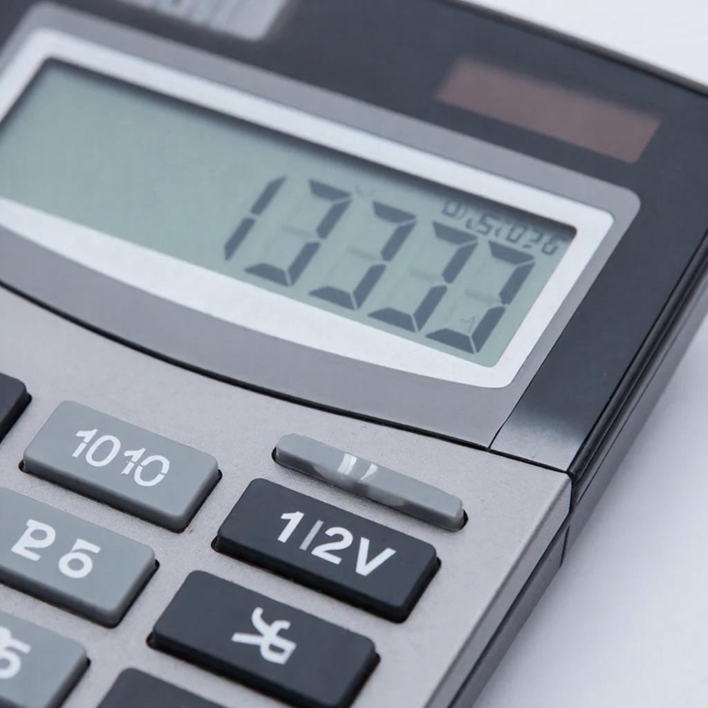 Калькулятор: как рассчитать емкость АКБ для вашего проекта