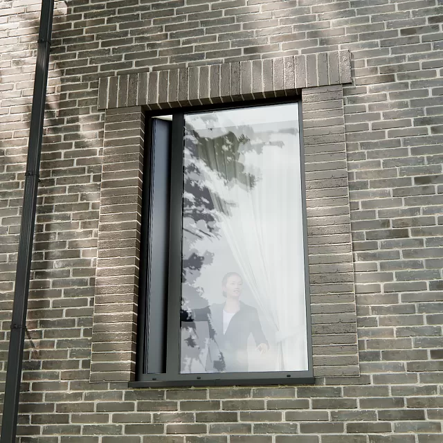 картинка Классическая вентиляционная створка ALT W72 180×2700 мм от магазина Охранных систем и видеонаблюдения