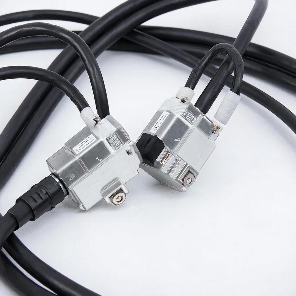 Параллельное соединение АКБ 12V 12Ah: правила и опасности