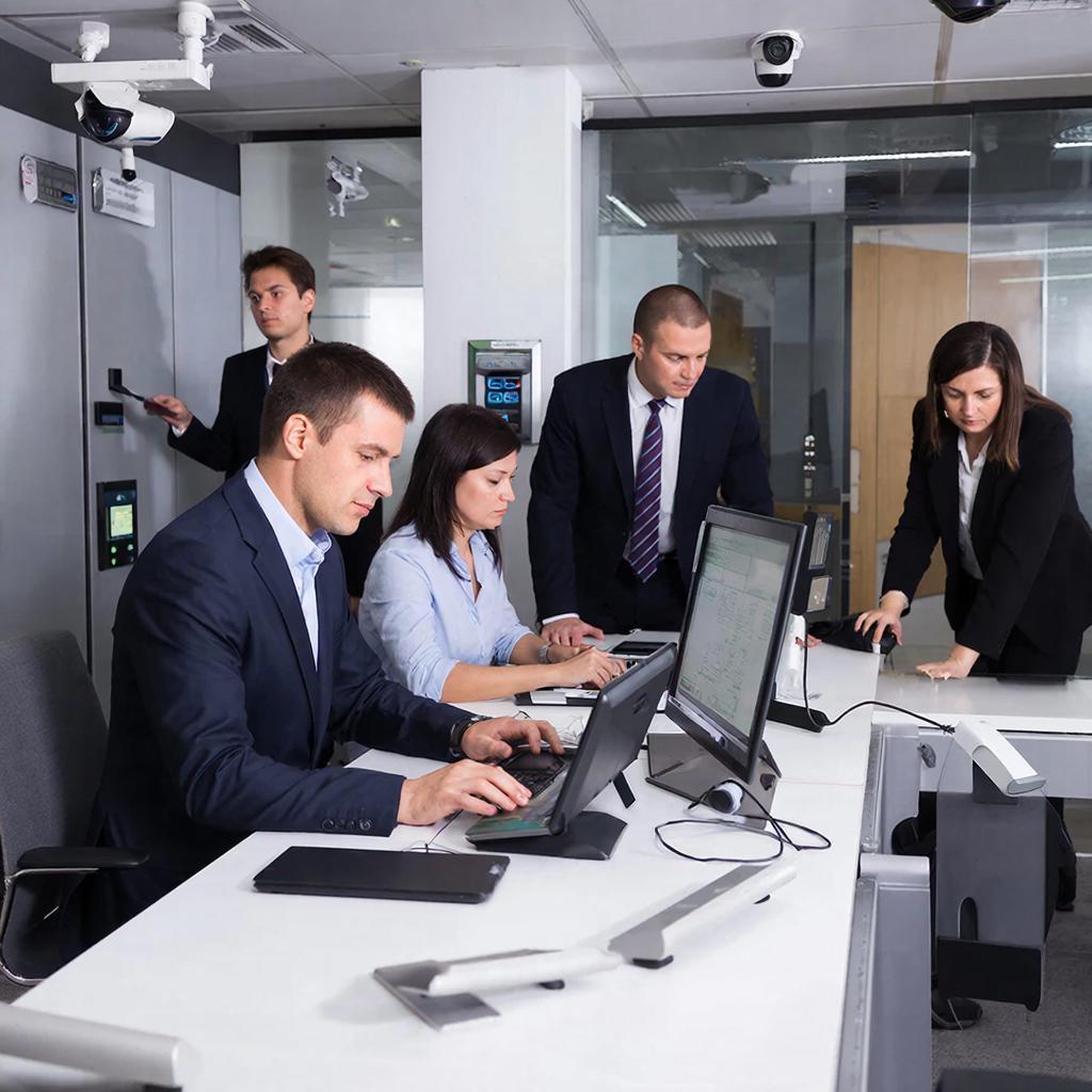 10 кейсов успешной интеграции видеонаблюдения и СКУД для малого бизнеса