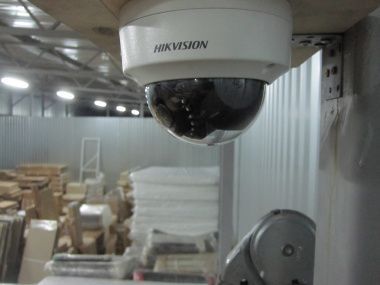 Особенности использования камер видеонаблюдения Hikvision в складском помещении