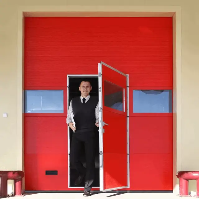 картинка Промышленные ворота ALUTECH ProTrend 2875×3000 мм со встроенной калиткой от магазина Охранных систем и видеонаблюдения