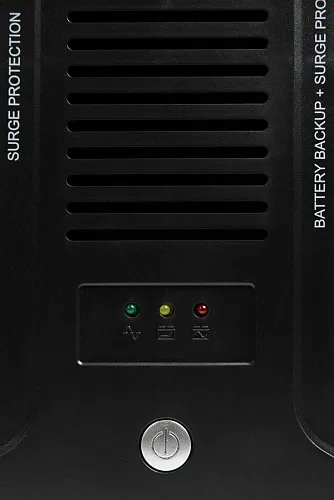 картинка Источник бесперебойного питания (ИБП) SMARTWATT UPS SAFE PRO 1050 от магазина Охранных систем и видеонаблюдения