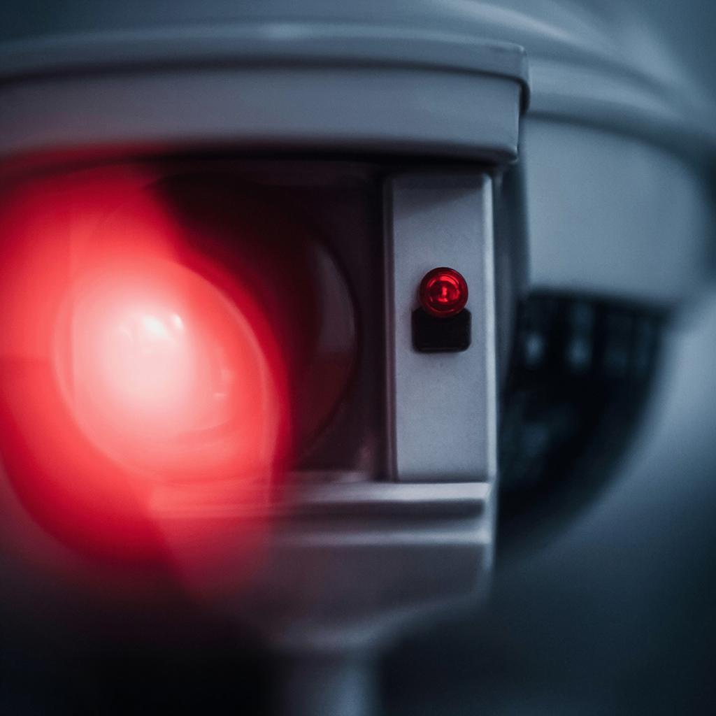 Как сбросить HiWatch IP-камеру к заводским настройкам