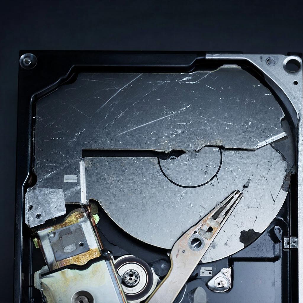 Почему некоторые HDD перестают записывать спустя 1–2 года