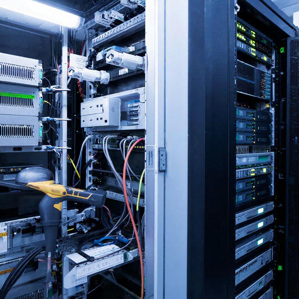 Как проверить напряжение аккумулятора мультиметром: пошаговая инструкция