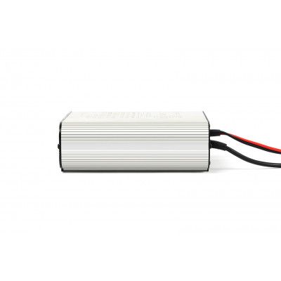 картинка Автоматическое зарядное устройство SKAT 12А от магазина Охранных систем и видеонаблюдения